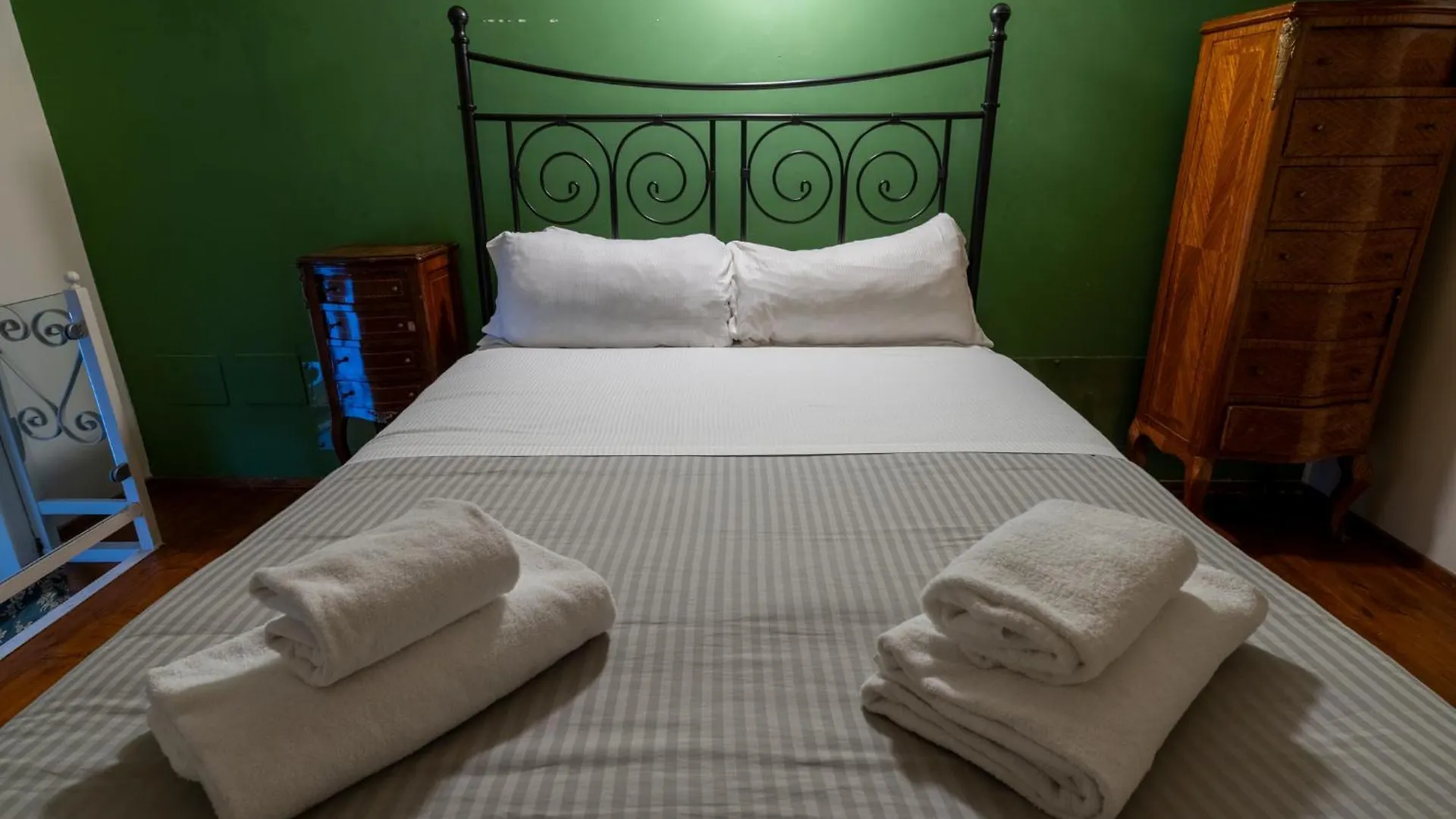 Cappellari Apartments - Campo De' Fiori Roma Italia