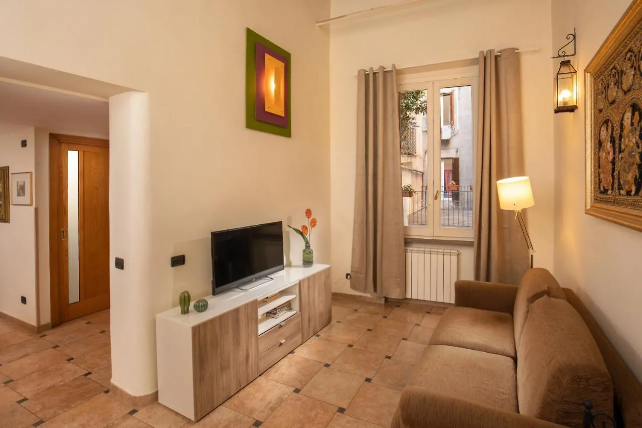 Cappellari Apartments - Campo De' Fiori ローマ イタリア